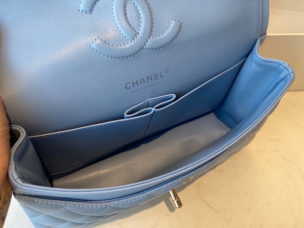 シャネルバッグレプリカ着用イメージ
